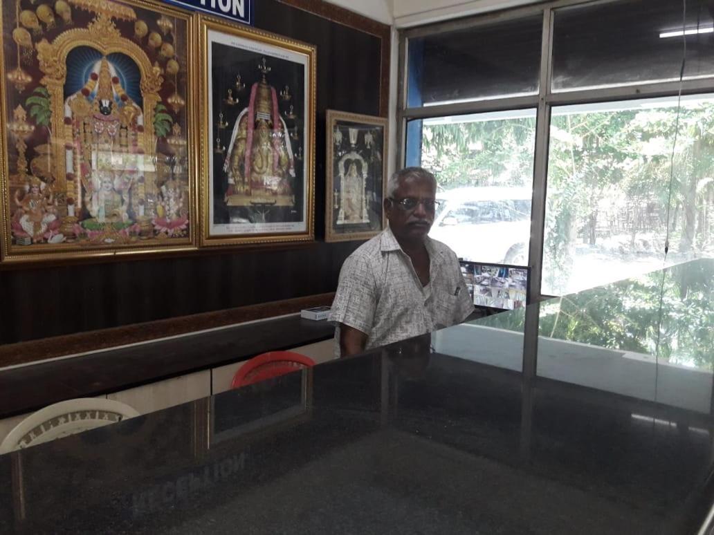 Hotel Siva Sakthi Tiruvannāmalai Exteriör bild