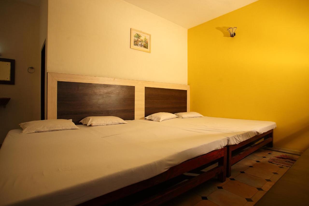Hotel Siva Sakthi Tiruvannāmalai Exteriör bild