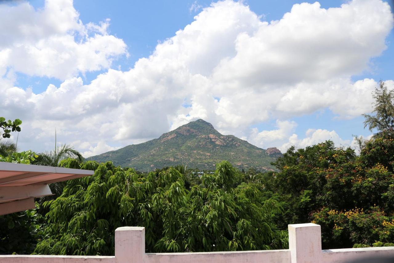 Hotel Siva Sakthi Tiruvannāmalai Exteriör bild