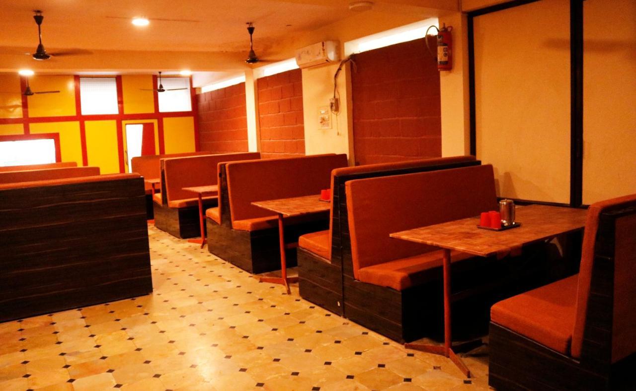 Hotel Siva Sakthi Tiruvannāmalai Exteriör bild