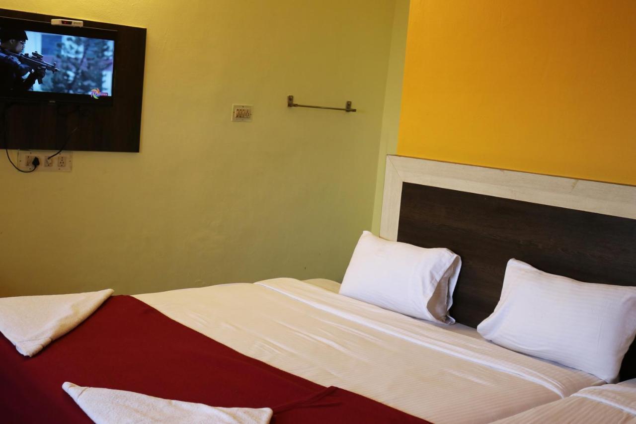 Hotel Siva Sakthi Tiruvannāmalai Exteriör bild