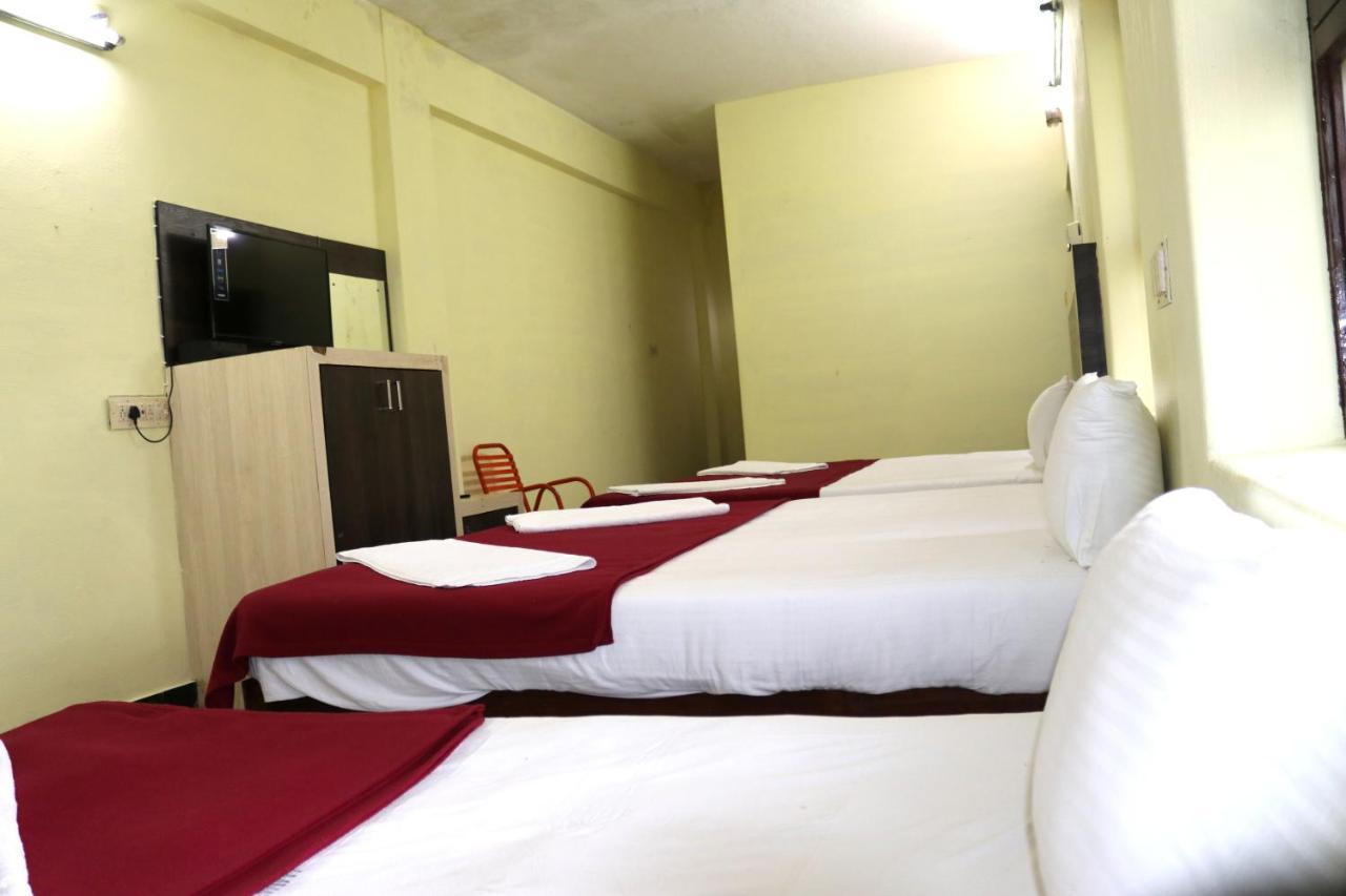 Hotel Siva Sakthi Tiruvannāmalai Exteriör bild