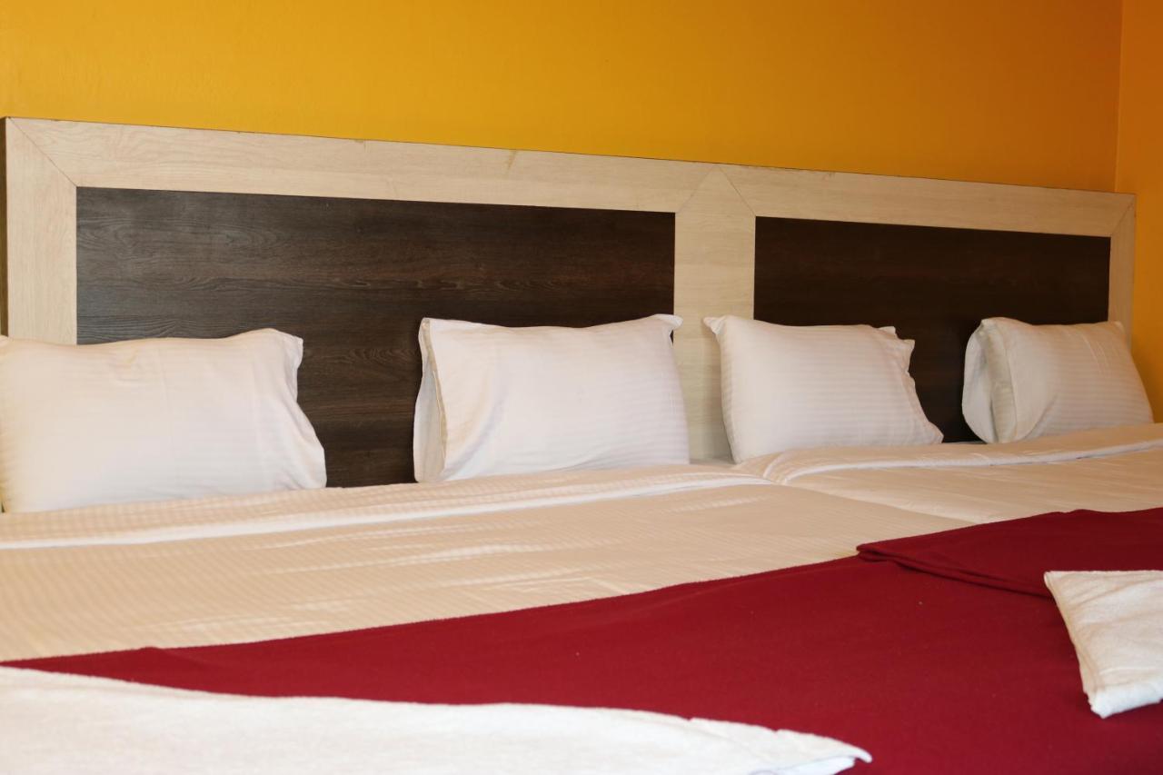 Hotel Siva Sakthi Tiruvannāmalai Exteriör bild