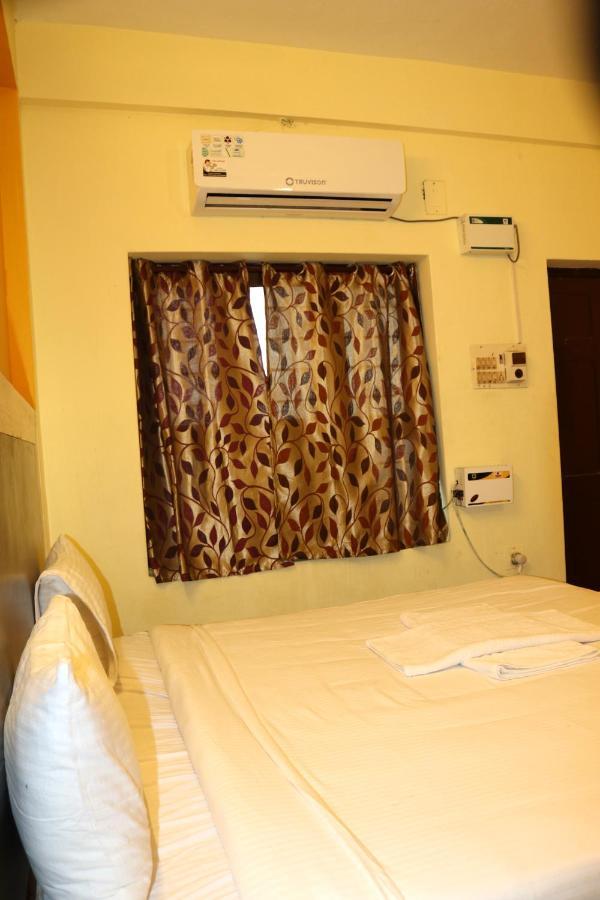 Hotel Siva Sakthi Tiruvannāmalai Exteriör bild