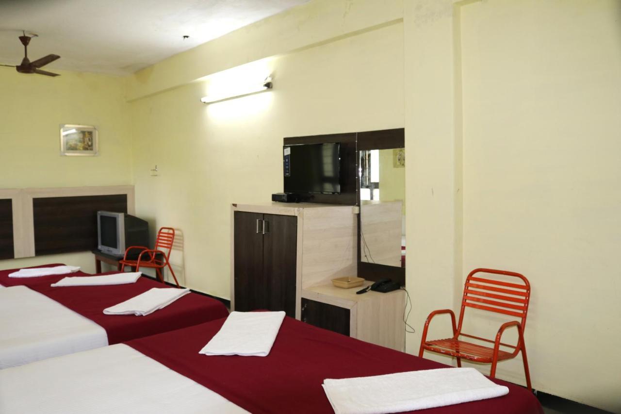 Hotel Siva Sakthi Tiruvannāmalai Exteriör bild